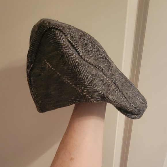 Newspaper hat plaid - Picture 2 of 3